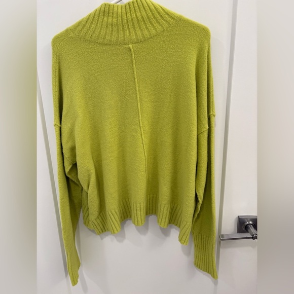 Free People Vancouver Mock Neck Chartreuse Sweater Size Large - Picture 8 of 9